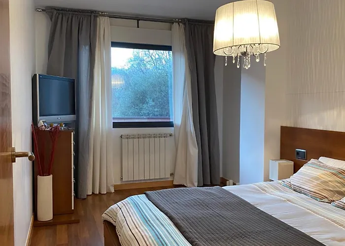 Le Chantre By Aroom Vut - Le - 1359 León